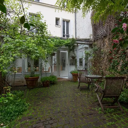 Veeve - Charming Townhouse Near Parc Montsouris * Paris