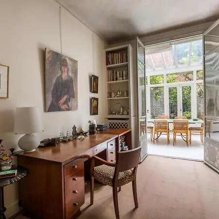 Veeve - Charming Townhouse Near Parc Montsouris Holiday home *
