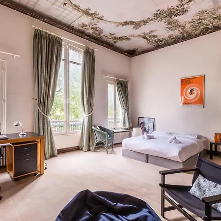 Veeve - Charming Townhouse Near Parc Montsouris Holiday home *