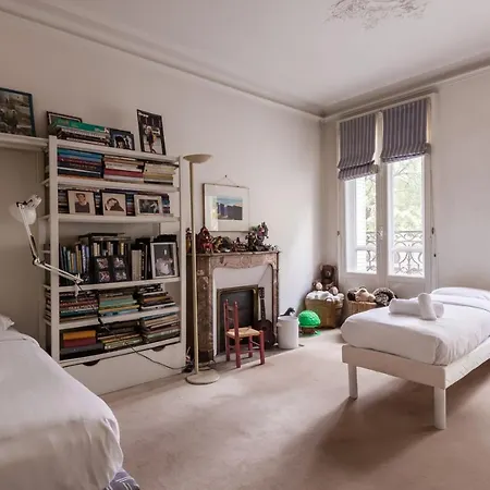 Veeve - Charming Townhouse Near Parc Montsouris Paris