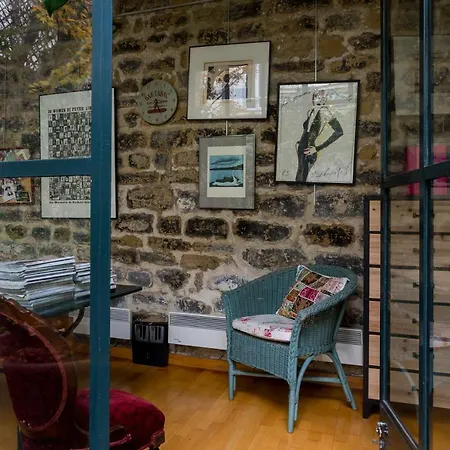 Holiday home Veeve - Charming Townhouse Near Parc Montsouris